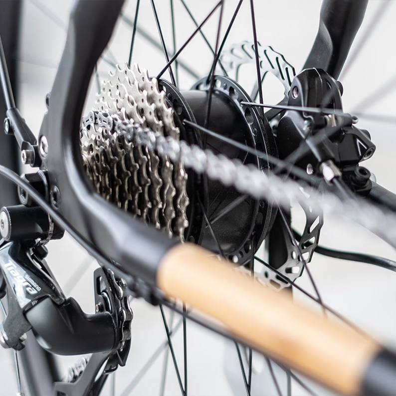 Vélo électrique en bambou relief – Image 4