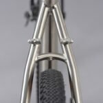 Vélo gravel Genesis Croix de Fer Titane – Image 4